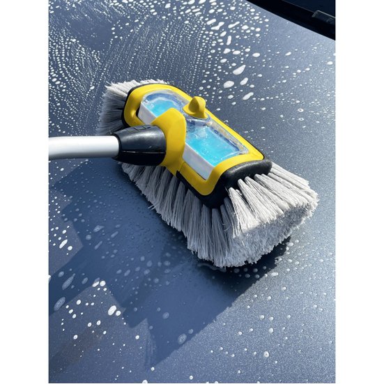 Brosse de lavage voiture télescopique avec réservoir THEO - Accessoires de  nettoyage auto